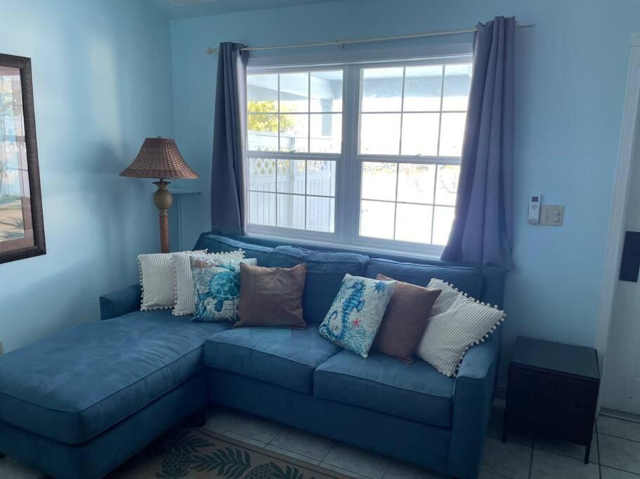 Beautiful Villa Just Steps Away From The Beach! George Town Extérieur photo